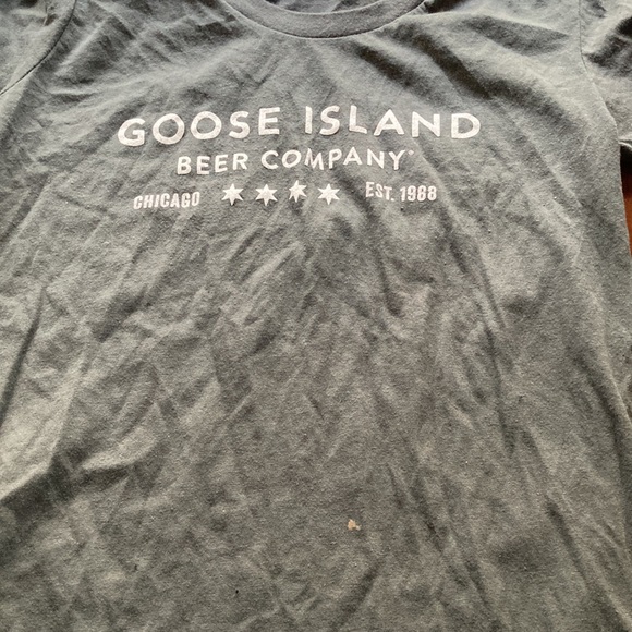 FLASH SALE 🌲Chicago Illinois Goode island beer company tshirt Womens size small - Picture 3 of 5